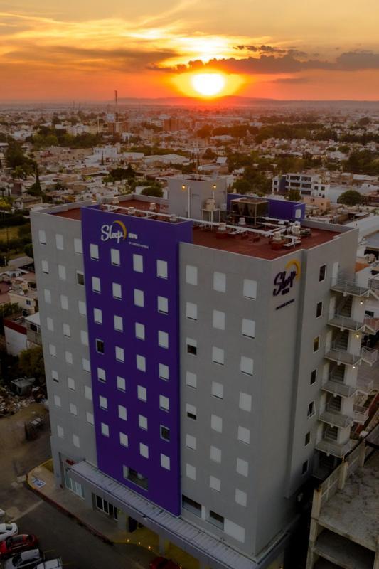 Sleep Inn Leon Antares Exterior photo