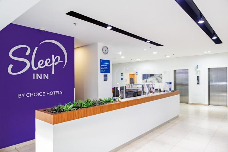 Sleep Inn Leon Antares Exterior photo