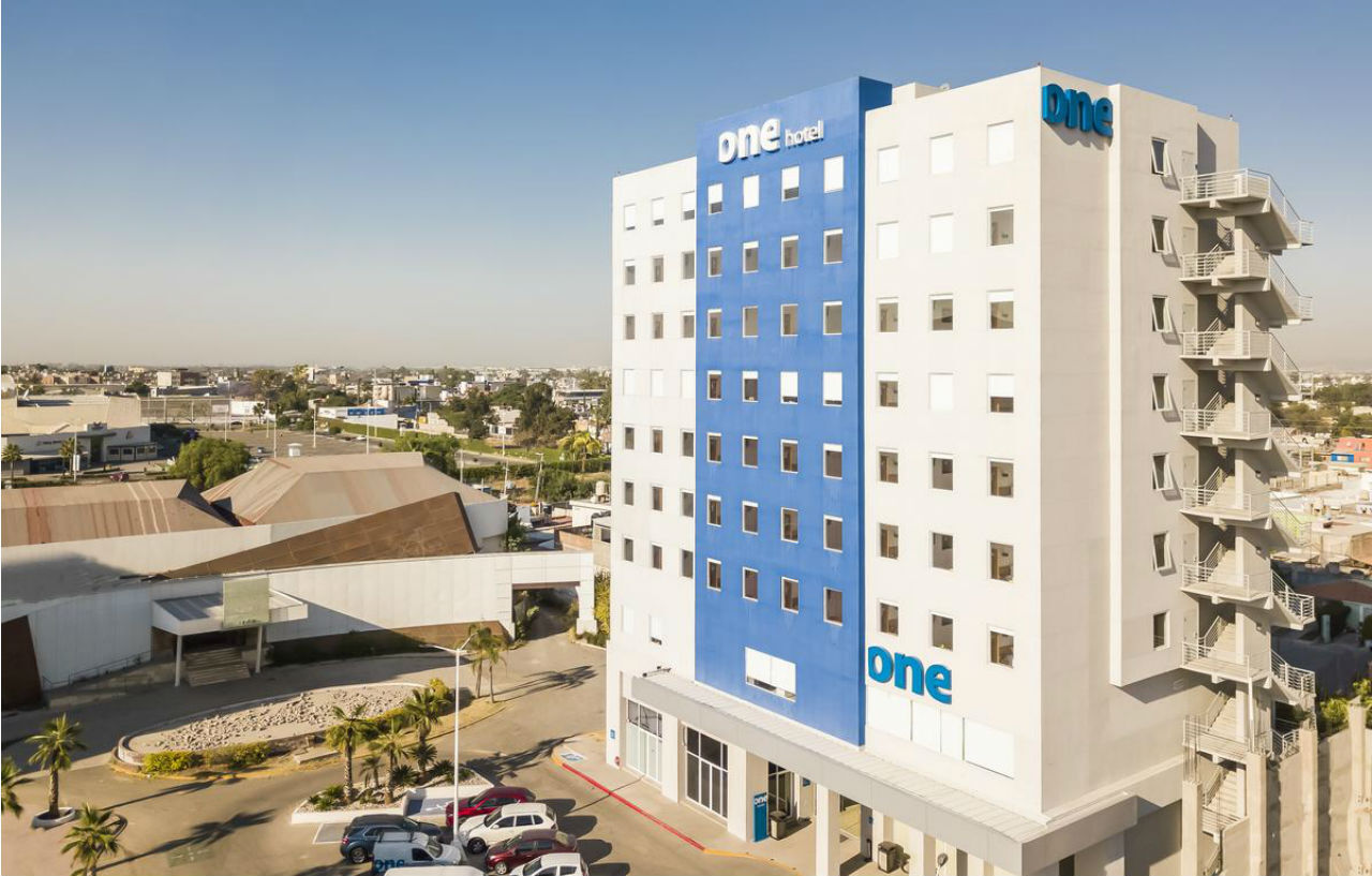 Sleep Inn Leon Antares Exterior photo